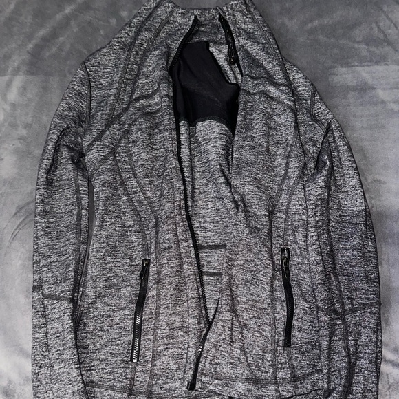 Lulu Lemmon Zip Up - Picture 1 of 2